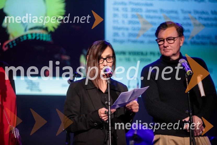 dr. Marina Gržinić, ZRC SAZU; prof. dr. Oto Luthar, znanstveni svetnik in direktor ZRC SAZUOdprtje razstave Slovenski punk in fotografija, Cankarjev dom
