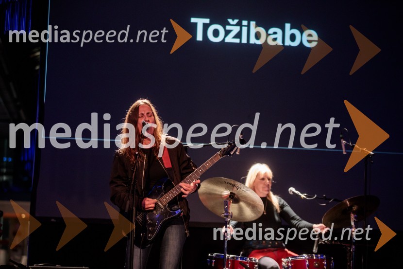  Mojca Krisch;  Lidija RupnikOdprtje razstave Slovenski punk in fotografija, Cankarjev dom