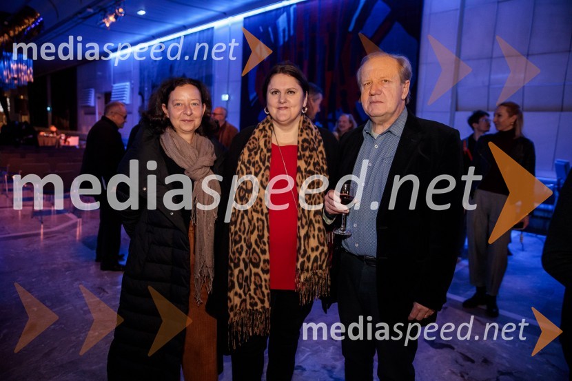  Ženja Leiler Kos, direktorica, Slovenska kinoteka;  Uršula Cetinski, generalna direktorica, Cankarjev dom; dr. Tomislav Vignjević, višji znanstveni sodelavec, ZRS KoperOdprtje razstave Slovenski punk in fotografija, Cankarjev dom