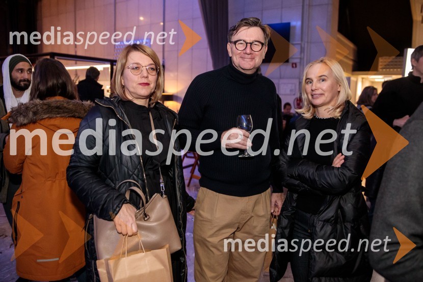  ... ; prof. dr. Oto Luthar, znanstveni svetnik in direktor ZRC SAZU;  ... Odprtje razstave Slovenski punk in fotografija, Cankarjev dom