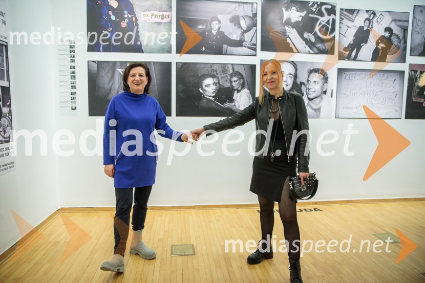  Zemira Pečovnik Alajbegović, novinarka;  Zvezdana Lazar, Cankarjev domOdprtje razstave Slovenski punk in fotografija, Cankarjev dom