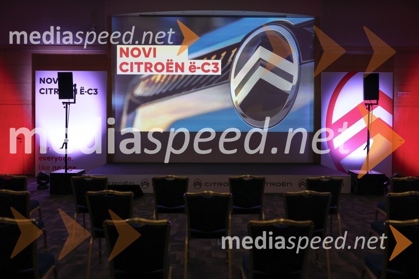 Nov ë-C3, predstavitev