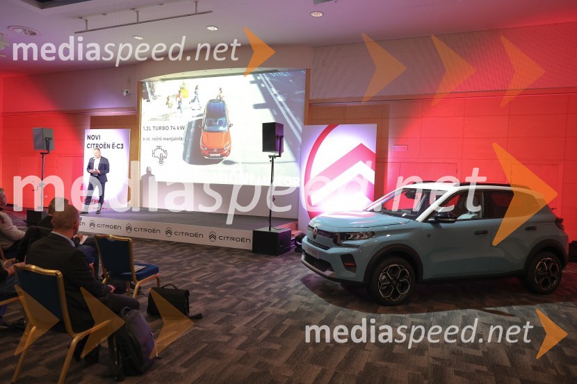 Nov ë-C3, predstavitev