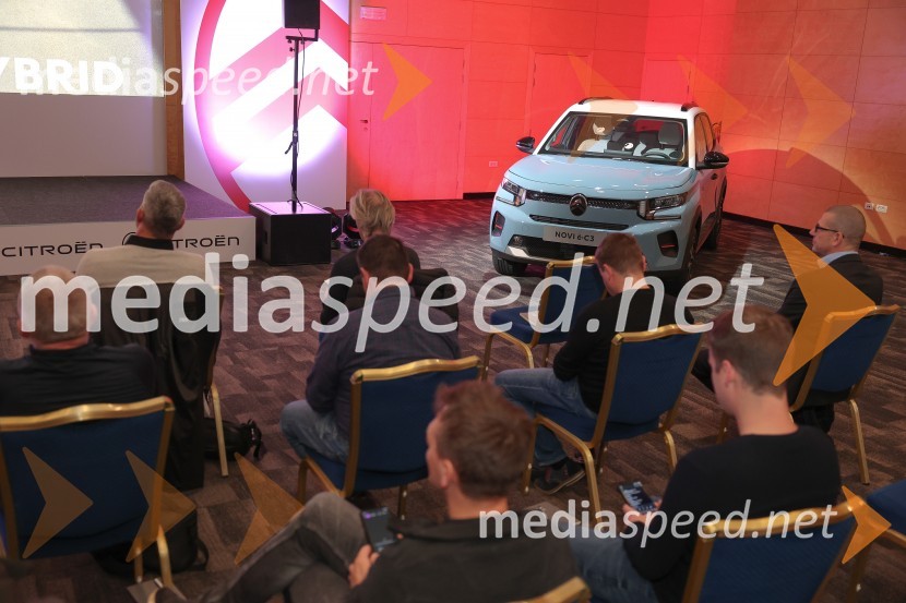 Nov ë-C3, predstavitev