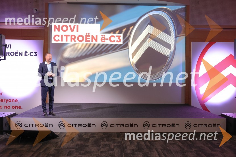  Dejan Debernardi, vodja marketinga, Citroën SlovenijaNov ë-C3, predstavitev