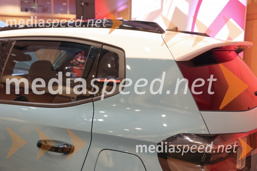 Nov ë-C3, predstavitev