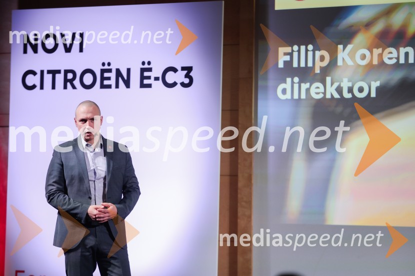 Nov ë-C3, predstavitev