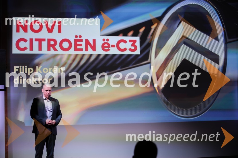 Nov ë-C3, predstavitev