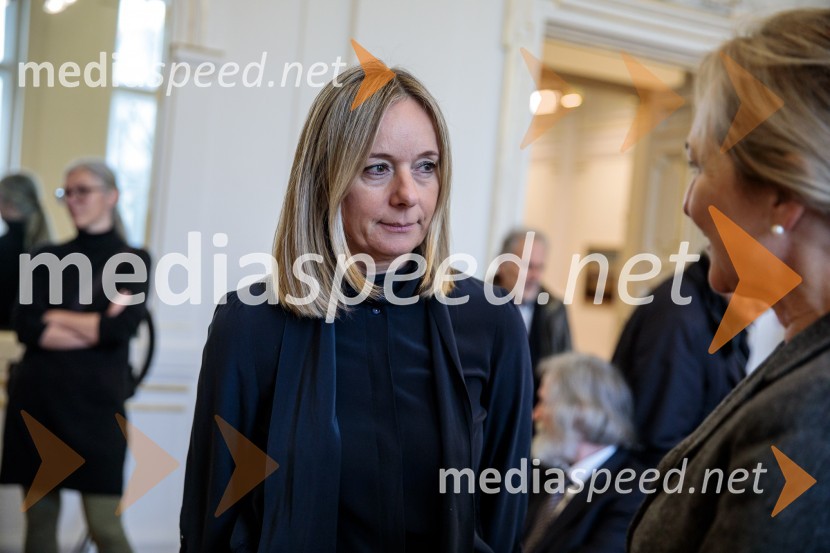  Simona Mele, predsednica uprave Mladinska knjigaPredstavitev monografije Mojstri slovenskega impresionizma