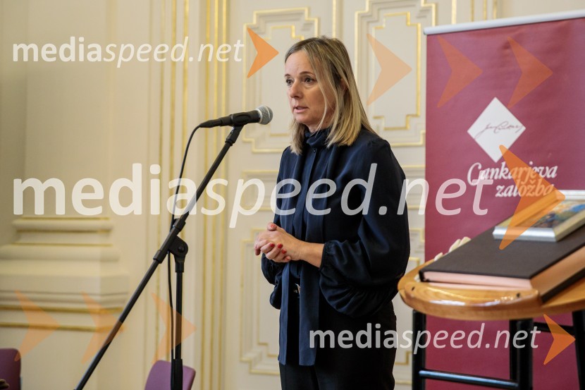  Simona Mele, predsednica uprave Mladinska knjigaPredstavitev monografije Mojstri slovenskega impresionizma