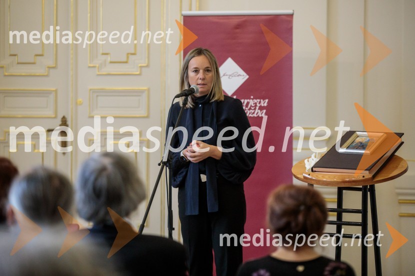  Simona Mele, predsednica uprave Mladinska knjigaPredstavitev monografije Mojstri slovenskega impresionizma
