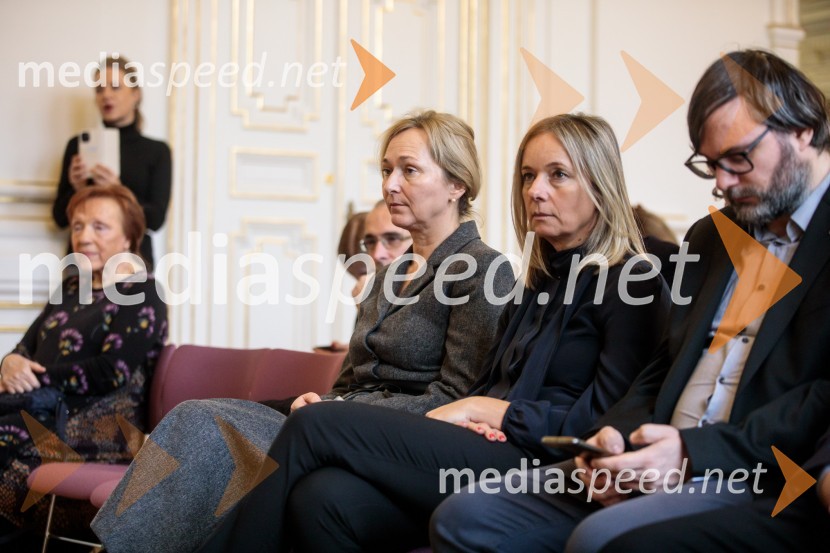 dr. Barbara Jaki, direktorica Narodne galerije Ljubljana, muzejska svetnica;  Simona Mele, predsednica uprave Mladinska knjigaPredstavitev monografije Mojstri slovenskega impresionizma