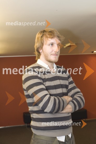 Matej Puc, igralecOsli, premiera v MGL