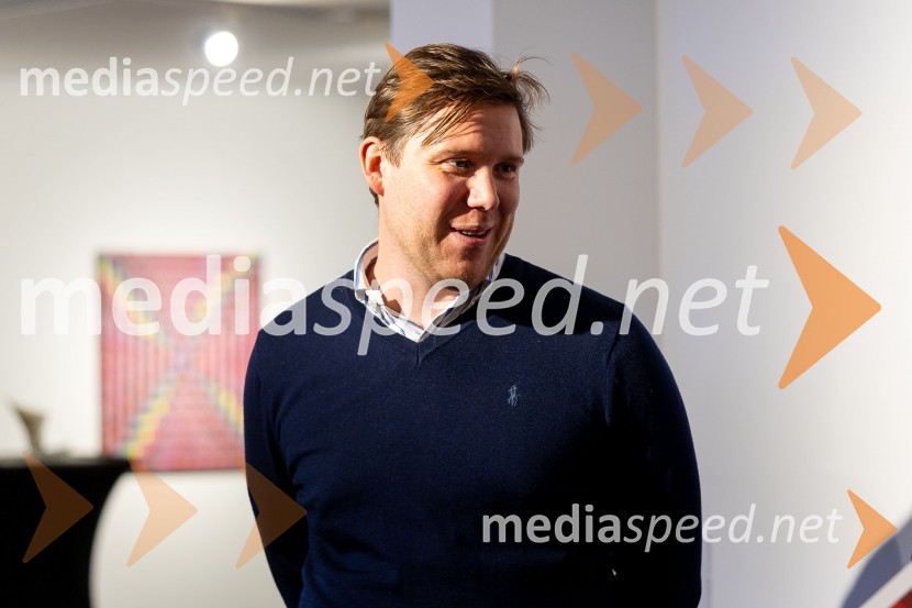  Matija Gantar, namestnik predsednika upravnega odbora družbe KD Group d.dOdprtje razstave: Beli sladoled - Polnoletna, Generali Galerija