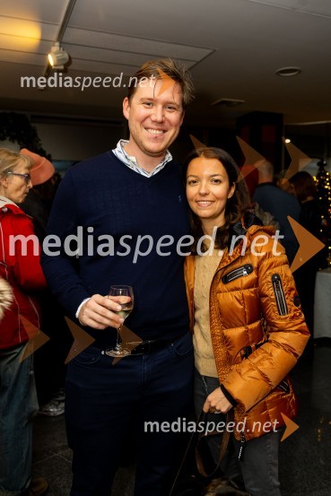  Matija Gantar, namestnik predsednika upravnega odbora družbe KD Group d.d;  Barbara Žvar Baškovič GantarOdprtje razstave: Beli sladoled - Polnoletna, Generali Galerija