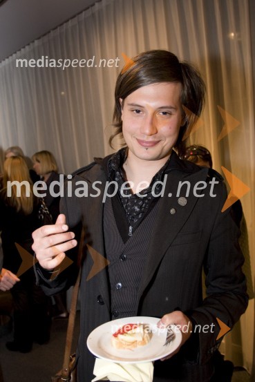 Mario Dragojević, igralecOsli, premiera v MGL