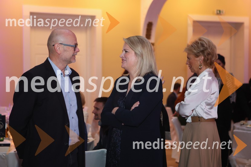 AmCham Poslovna liderka in Poslovni lider leta 2024 sta Anita Ogulin in dr. Jure Leskovec