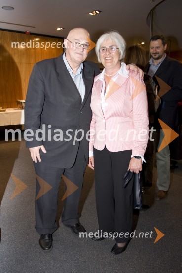 Vasilij Polič, vrhovni sodnik s soprogoOsli, premiera v MGL