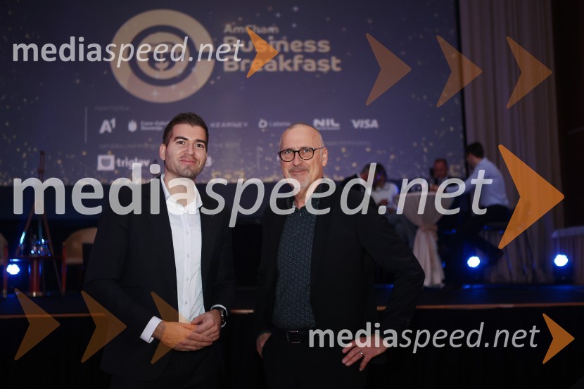  Samo Kumar, izvršni direktor, IBM Slovenija;  ... AmCham Poslovna liderka in Poslovni lider leta 2024 sta Anita Ogulin in dr. Jure Leskovec