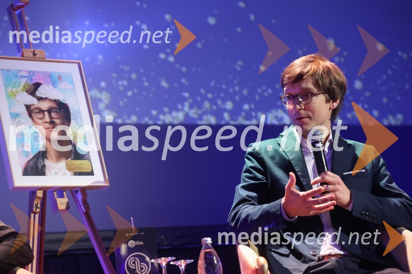  Jure Leskovec, računalničar, podjetnik, profesor na računalničar, podjetnik, profesor na Univerzi StanfordAmCham Poslovna liderka in Poslovni lider leta 2024 sta Anita Ogulin in dr. Jure Leskovec