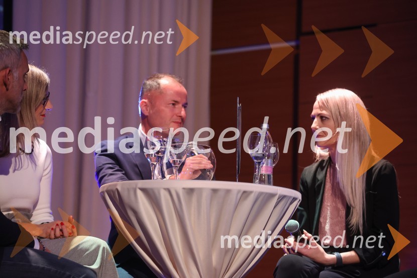  Miran Meža, direktor, Mega M;  Mojca  Grobelnik, communication director, AmChamAmCham Poslovna liderka in Poslovni lider leta 2024 sta Anita Ogulin in dr. Jure Leskovec