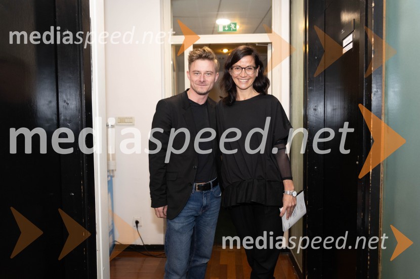  Jure Rajšp, igralec;  Simona  Belle, služba za stike z javnostmi MGLNavodila, premiera drame v MGL