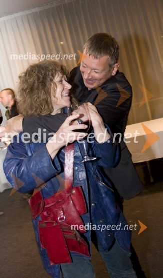 Ema Kugler, scenografinja in Robert Waltl, direktor Mini teatraOsli, premiera v MGL