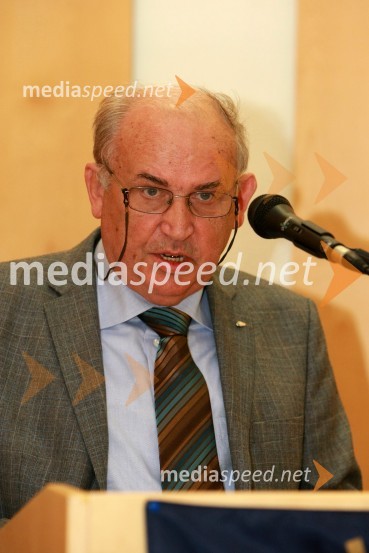 Prof. dr. Karel Jezernik, Fakulteta za elektrotehniko, računalništvo in informatiko UMUniverza v Mariboru: Promocija doktorjev znanosti, april 2009