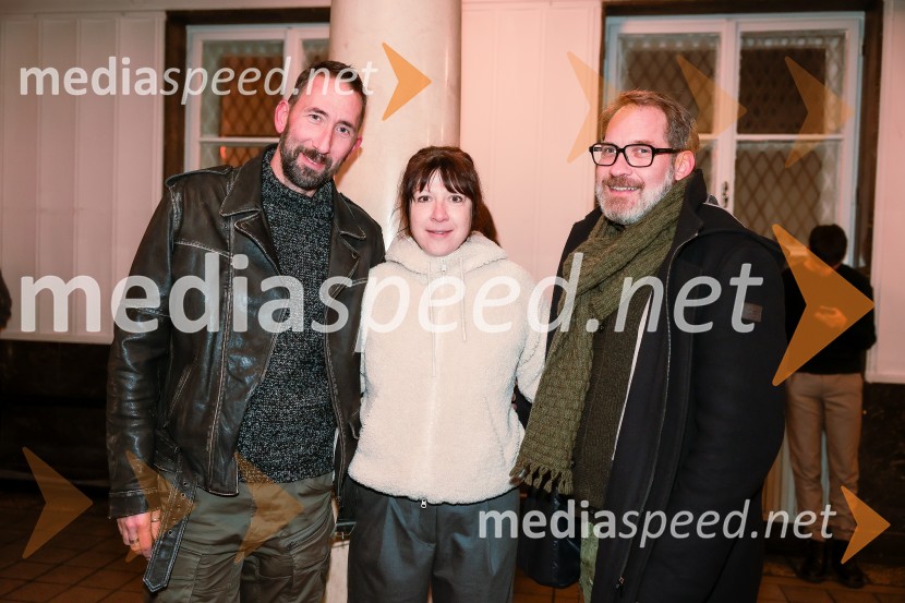  Iztok Lužar, igralec in animator;  Janja Majzelj, igralka;  Pavel OcepekArgonavti, premiera v SMG Ljubljana
