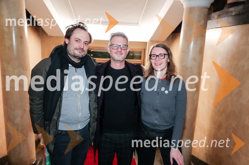  Milan Ramšak Marković, dramaturg;  Tibor Mihelič Syed, direktor, Slovensko mladinsko gledališče;  Urška Brodar, dramaturginja, Slovensko mladinsko gledališčeArgonavti, premiera v SMG Ljubljana