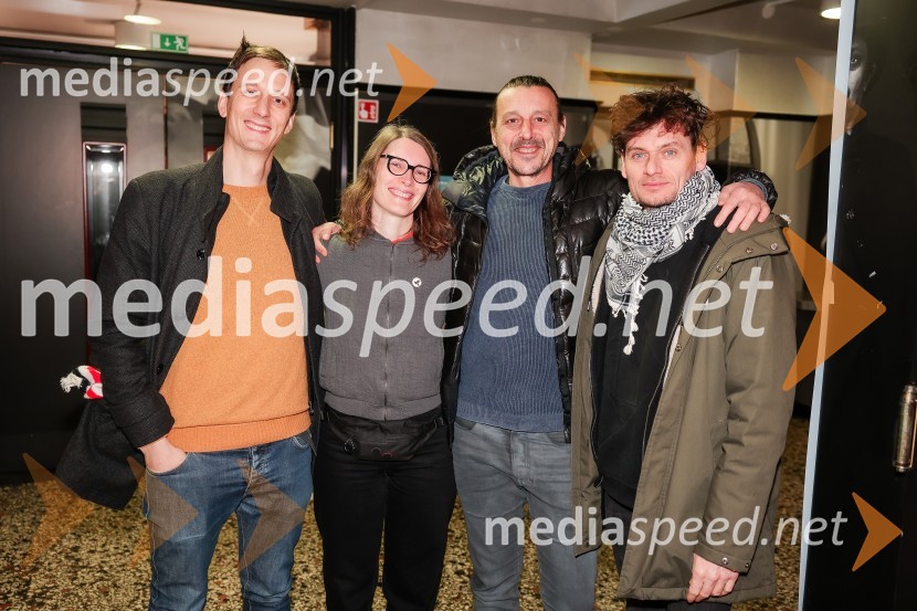  Jure Drevenšek, igralec;  Urška Brodar, dramaturginja, Slovensko mladinsko gledališče;  Matej Recer, igralec;  Primož Bezjak, igralec, plesalecArgonavti, premiera v SMG Ljubljana