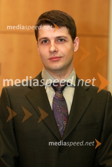 Dr. Igor Pesek, Fakulteta za elektrotehniko, računalništvo in informatiko Univerze v MariboruUniverza v Mariboru: Promocija doktorjev znanosti, april 2009