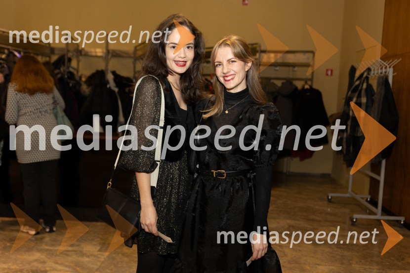  Lara Wolf Završnik, igralka;  Lena Hribar  Škrlec, igralkaMeduza, premiera monodrame v MGL