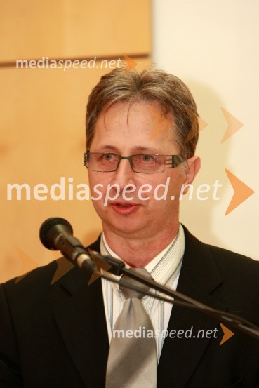 Prof. dr. Miro Milanovič, Fakulteta za elektrotehniko, računalništvo in informatiko Univerze v MariboruUniverza v Mariboru: Promocija doktorjev znanosti, april 2009