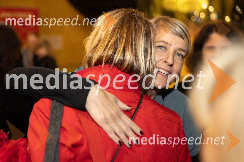  Katja Komljanec Koritnik, scenografka in kostumografka;  ... Meduza, premiera monodrame v MGL