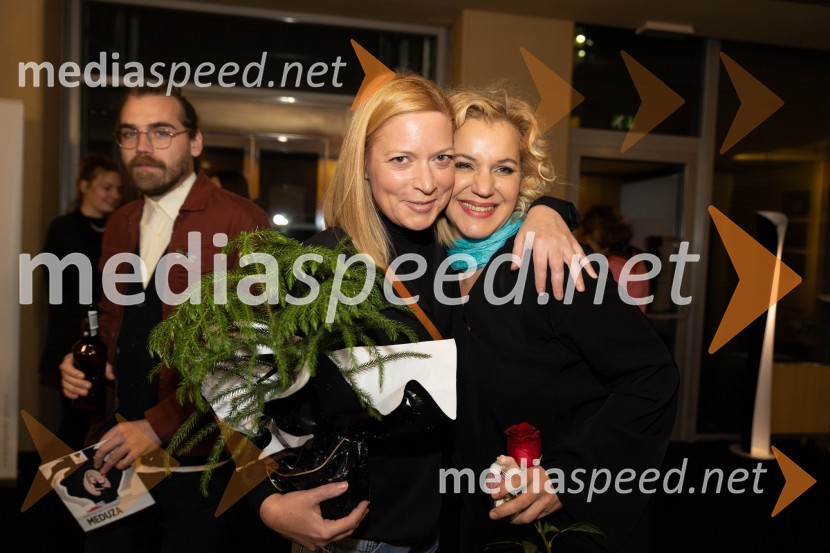  ... ;  Karin Komljanec, igralkaMeduza, premiera monodrame v MGL