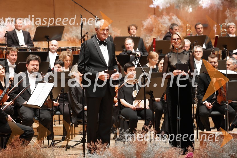  Slobodan Sibinčič , generalni sekretar Evropskega združenja poslovnih medijev, predsednik sveta Managerskih koncertov, Švedski generalni častni konzul;  Eva Longyka Marušič, voditeljica30. dobrodelni managerski koncert