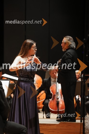  Metka Črnugelj, flavta;  George Pehlivanian, dirigent30. dobrodelni managerski koncert