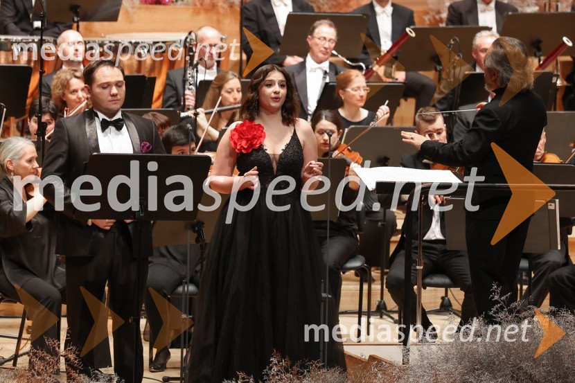  Benjamin Pregl, tenor;  Ana Vidmar, operna solistka30. dobrodelni managerski koncert
