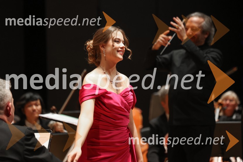  Pia Novak, sopranistka30. dobrodelni managerski koncert