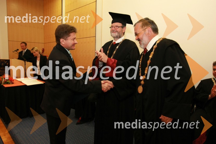 Dr. Miljenko Križmarić, Fakulteta za elektrotehniko, računalništvo in informatiko Univerze v Mariboru, prof. dr. Ivan Rozman, rektor Univerze v Mariboru ter prof. dr. Igor Tičar, dekan Fakultete za elektrotehniko, računalništvo in informatiko Univerze v MariboruUniverza v Mariboru: Promocija doktorjev znanosti, april 2009