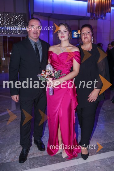  ... ;  Pia Novak, sopranistka;  ... 30. dobrodelni managerski koncert