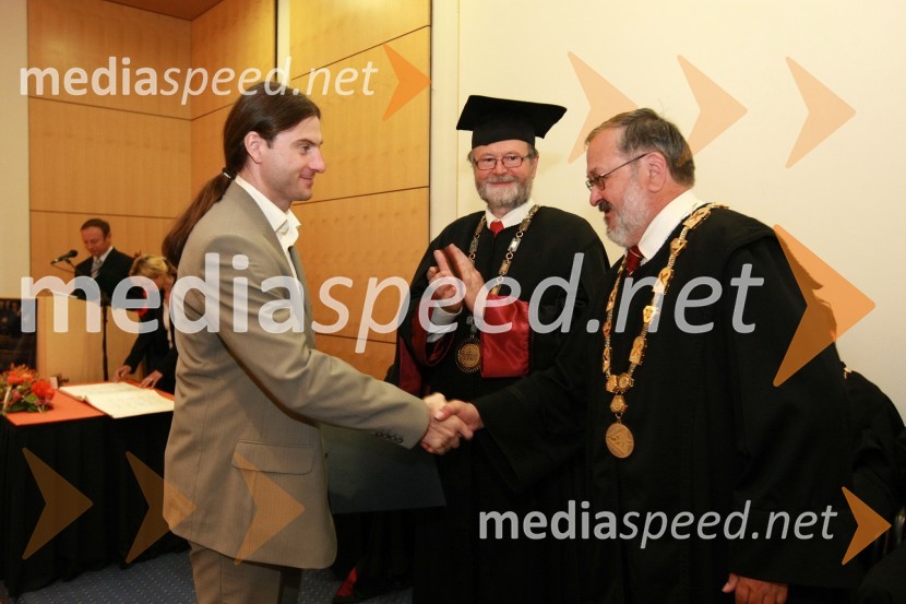 Dr. Damijan Rebernak, Fakulteta za elektrotehniko, računalništvo in informatiko Univerze v Mariboru, prof. dr. Ivan Rozman, rektor Univerze v Mariboru ter prof. dr. Igor Tičar, dekan Fakultete za elektrotehniko, računalništvo in informatiko Univerze v MariboruUniverza v Mariboru: Promocija doktorjev znanosti, april 2009