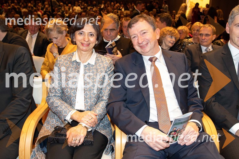  Adrijana Leonardi;  Michele Leonardi,  izvršni direktor poslovanja IBM Slovenija30. dobrodelni managerski koncert