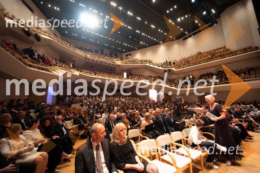 30. dobrodelni managerski koncert