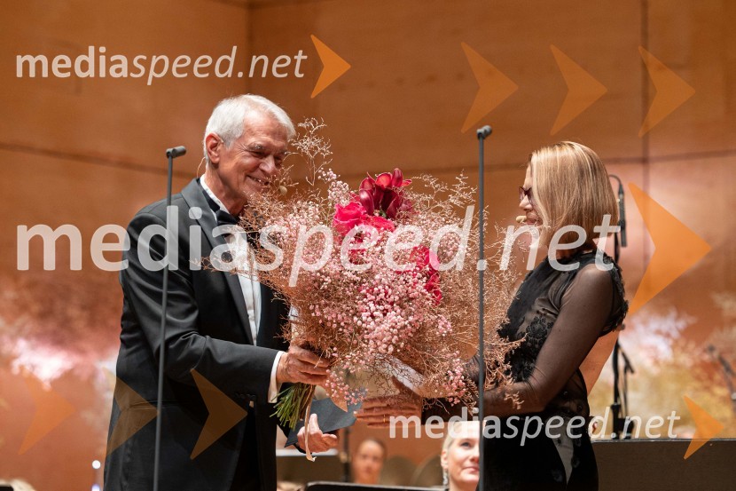  Slobodan Sibinčič , generalni sekretar Evropskega združenja poslovnih medijev, predsednik sveta Managerskih koncertov, Švedski generalni častni konzul;  Eva Longyka Marušič, voditeljica30. dobrodelni managerski koncert