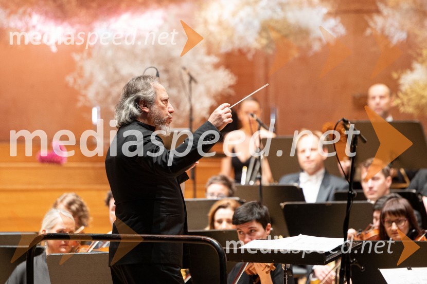  George Pehlivanian, dirigent30. dobrodelni managerski koncert