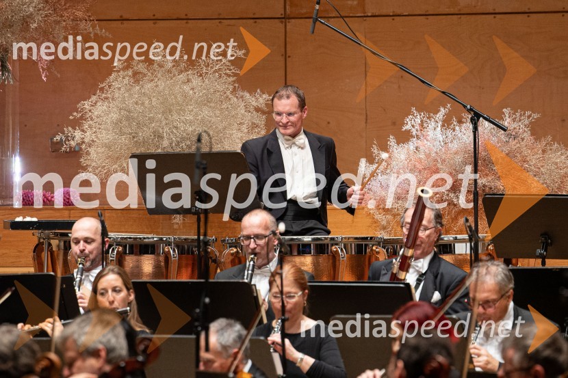 30. dobrodelni managerski koncert