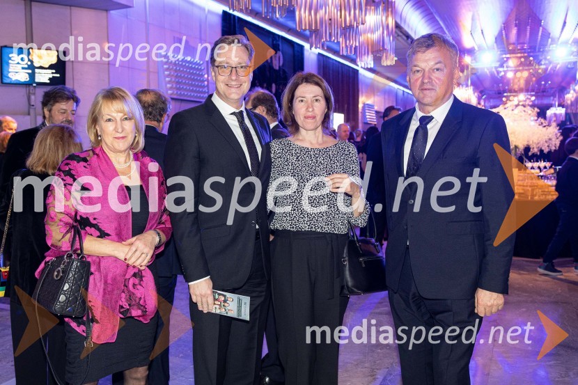  Magda Peršolja; dr. Vladimir Prebilič, župan, Občina Kočevje;  Brigita Prebilič;  Silvan Peršolja, vinska klet Goriška Brda30. dobrodelni managerski koncert