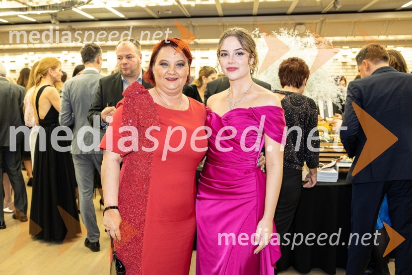 mag. Sabina Sobočan, direktorica, Varis Lendava d.d.;  Pia Novak, sopranistka30. dobrodelni managerski koncert